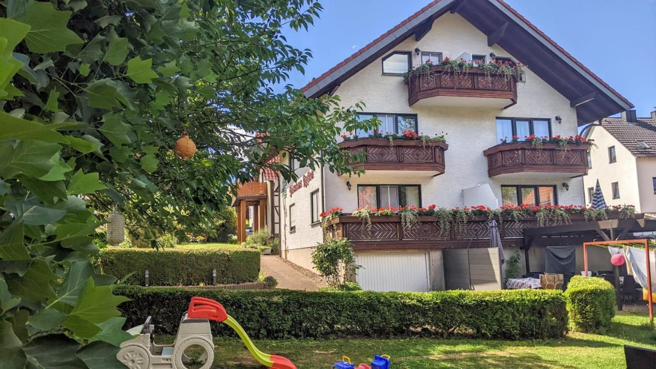 Gaestehaus Regina Ruhla Exteriör bild