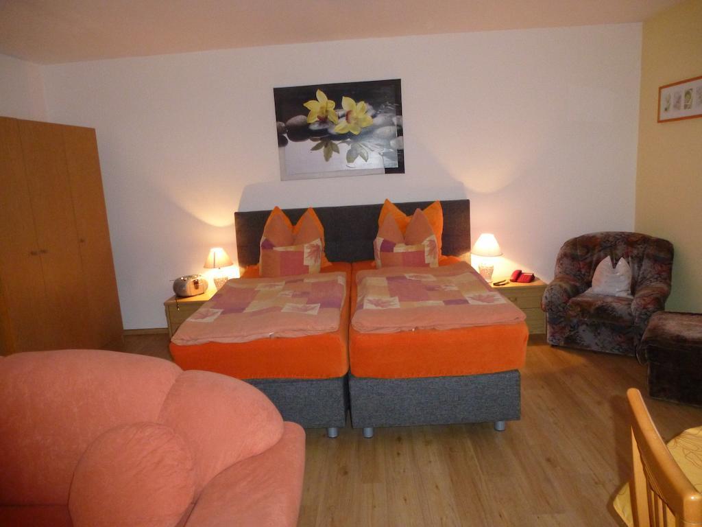 Gaestehaus Regina Ruhla Rum bild