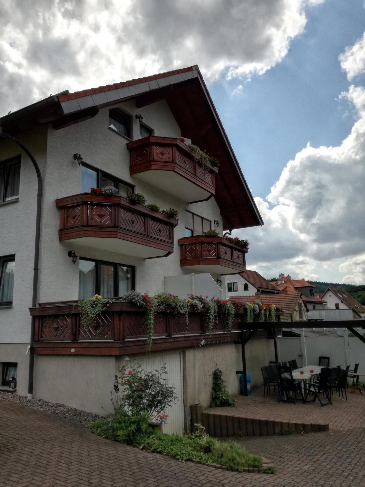 Gaestehaus Regina Ruhla Exteriör bild